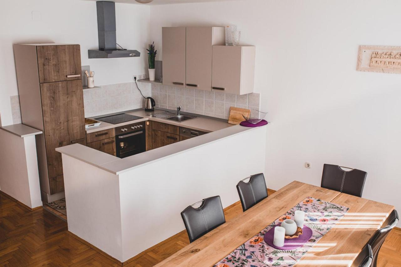 Helles 3 Schlafzimmer Apartment Zwischen Zagreb Zentrum & Natur Exterior photo